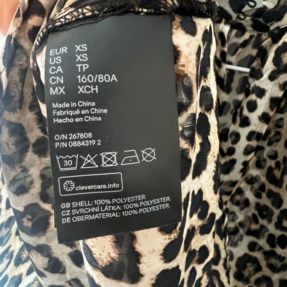 H&M leopard print blouse - Picture 3 of 4